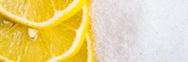 Acide citrique : utilisations, propriétés et bienfaits à la maison