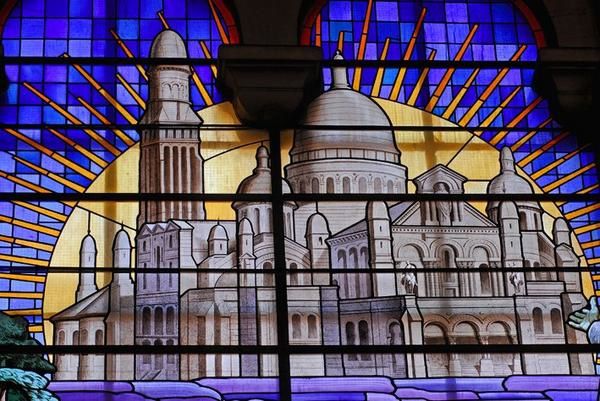 Merci et bravo &agrave; M.&nbsp; Eizenlohr pour ces photos ...
Nous les retrouverons, avec d'autres...&nbsp;dans l'ouvrage qui&nbsp;paraitra pour&nbsp;les f&ecirc;tes du&nbsp;60&egrave;me anniversaire de la cons&eacute;cration de notre basilique...