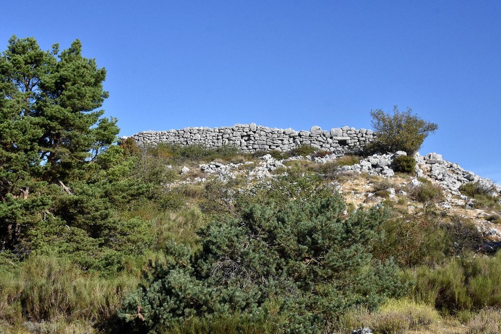 DU CASTELLARAS A LA MARBRIERE UNE RANDO DECOUVERTE