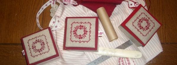 Trois mini boîtes jumelles