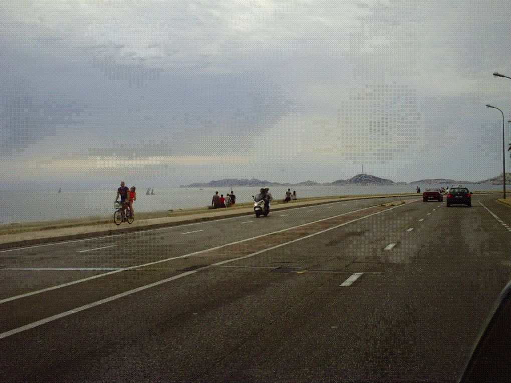 DIAPORAMA 8 PHOTOS - LA CORNICHE MARSEILLAISE