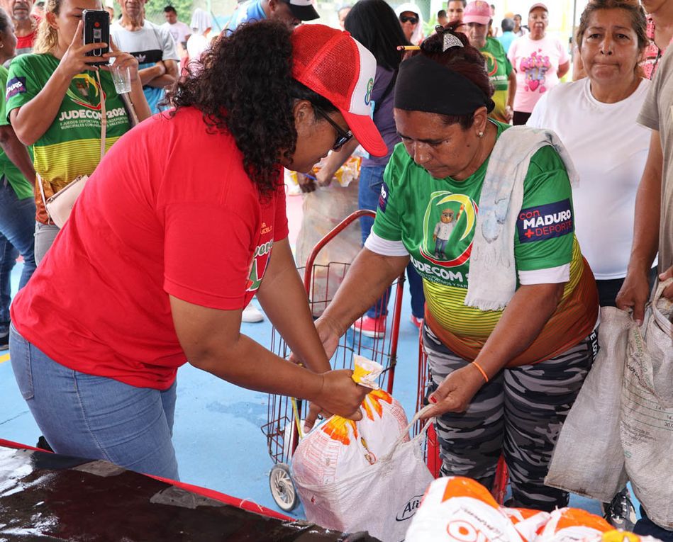 &quot;Feria del Campo Soberano&quot; atendió a más de mil familias de la comunidad Freddy Franco de Valencia