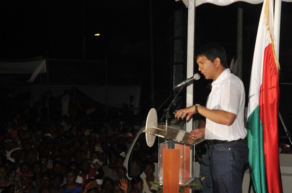 01.12.2012, Antsiranana. Le président Andry Rajoelina s'adressant à la population, place du  cinéma Ritz. Seconde partie. Photos: Harilala Randrianarison