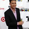 Impiden a Prince Royce recoger sus premios Billboard