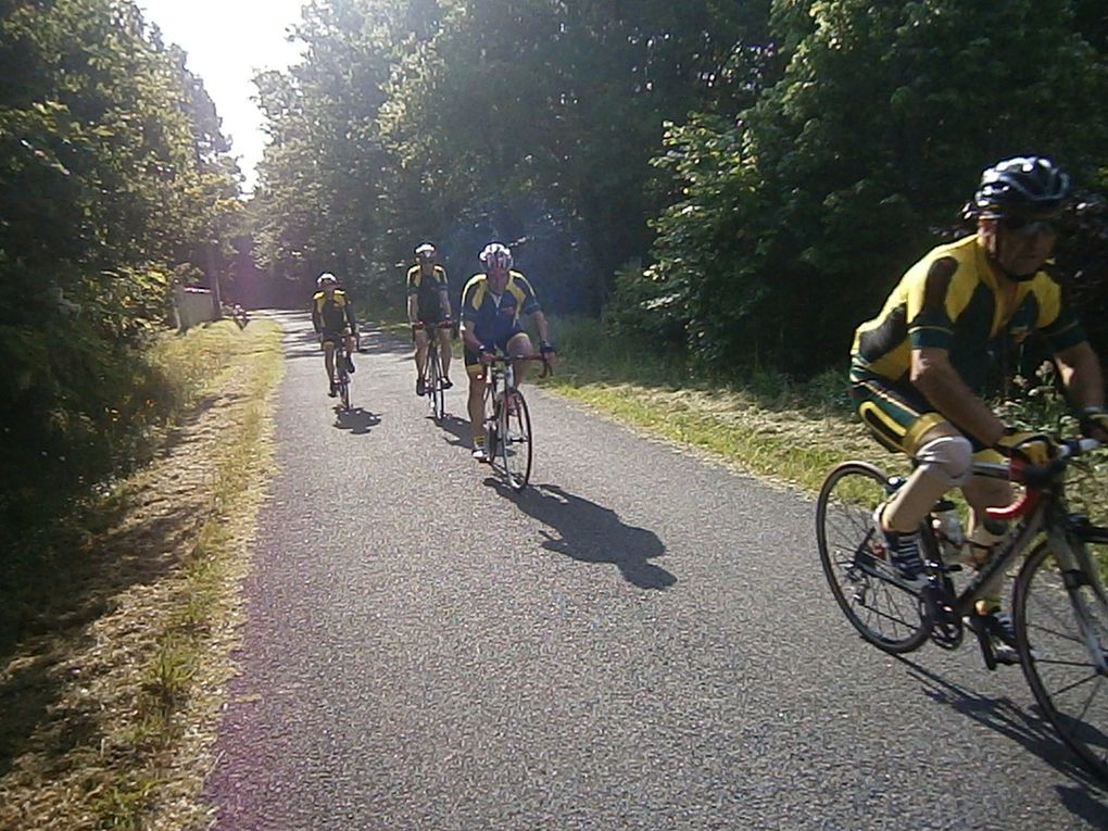 randonnée , pause et église de St Ciers /d'Abzac