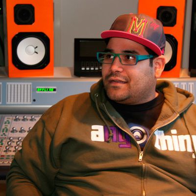 dj choko, un producteur, ingénieur et remixeur de la scène hip-hop depuis les années 1990