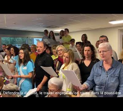 Les #ehpad grands oubliés de nos gouvernants! Nos aînés subissent les manques de moyens au quotidien! Ils ont décidé de faire une chanson ensemble pour défendre une cause commune! Faisons tourner leur revendication! Vidéo tournée dans une EHPAD au #paysbasque @CommunautePB https://pic.twitter.com/SbQyfW0dCY