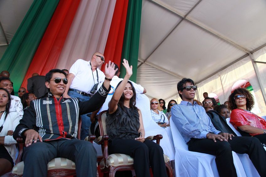 Dans le cadre du IIè anniversaire de la IVèRépublique, le couple présidentiel, Andry et Mialy Rajoelina, a inauguré le «Coliseum de Madagascar» sis à Antsonjombe. 5è partie. Photos: Harilala Randrianarison