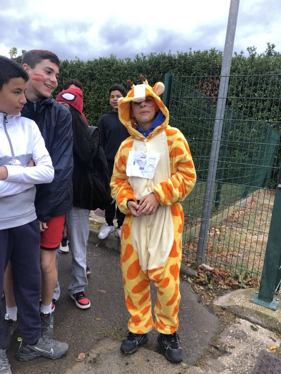 20.10.23 - CROSS SOLIDAIRE DU COLLÈGE : &quot;Nous avons déjoué la météo pour offrir à Angèle ce cadeau!&quot;