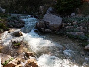 Cala Deia -- Le torrent court plein pôt