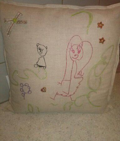 coussin dessin d'enfant