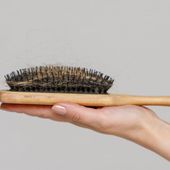 Covid-19 : la perte de cheveux identifiée comme nouvel effet secondaire