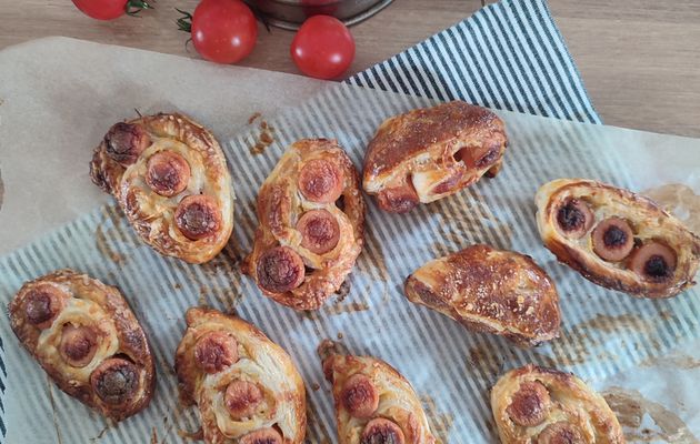 Toasts feuilletés aux saucisses 