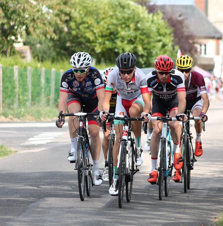 Album photos de la course 3 et J de St Symphorien des Bruyères (61)