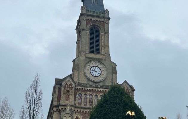 Crèche et Messe de Noël en l'église Saint Augustin de Deauville.