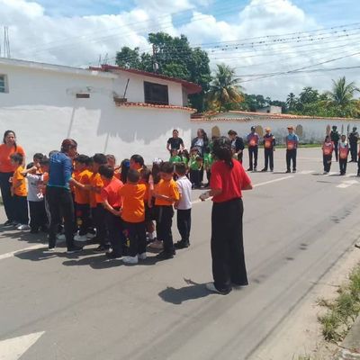 Gobierno de Carabobo realizó simulacro de desalojo en la U.E. Colegio Bolivariano del municipio Libertador