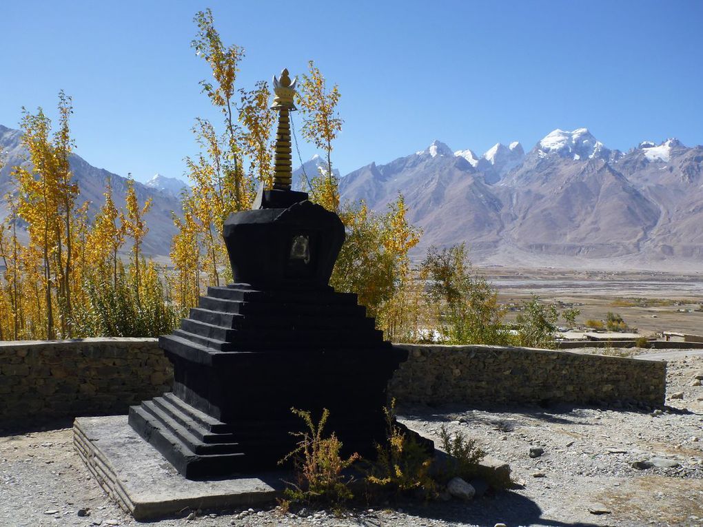 Chorten (stupas)