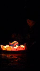 Hoi An, promenons-nous sous la pluie...