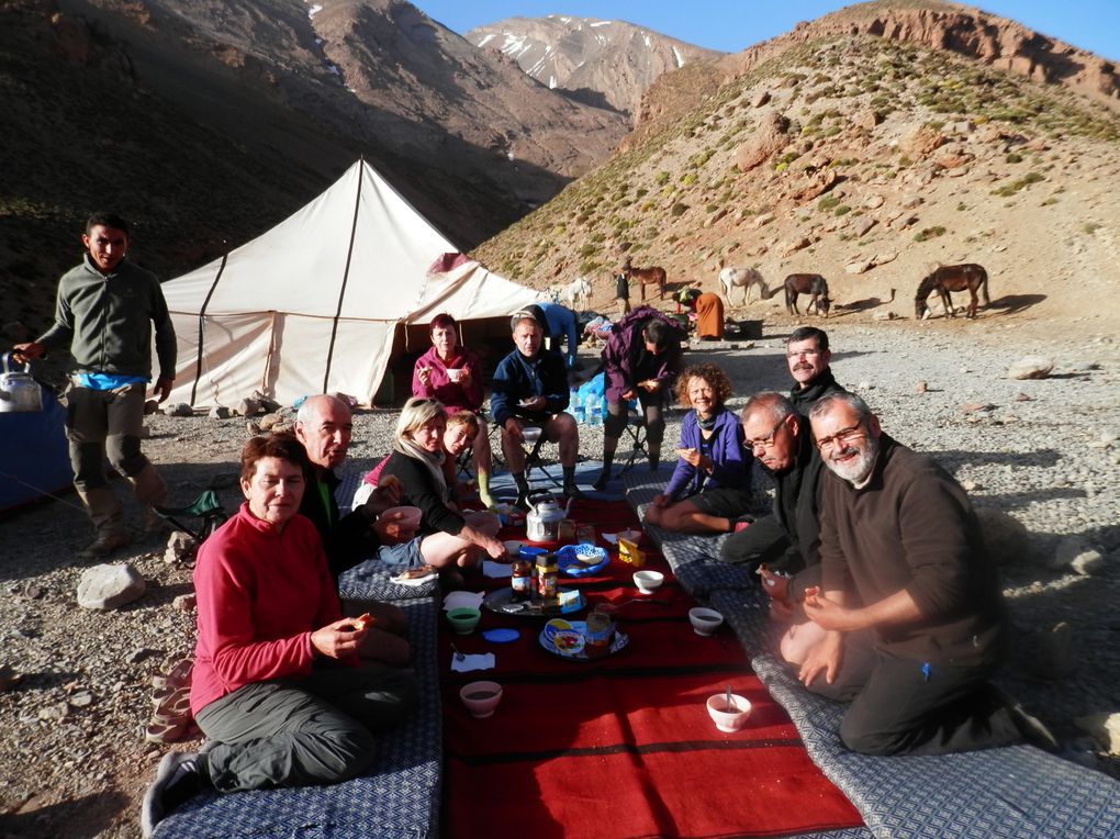 12 randonneurs au Maroc pour un trek de 6 jours avec en point de mire, l’ascension du Mont M' Goun à 4067 m d'altitude.