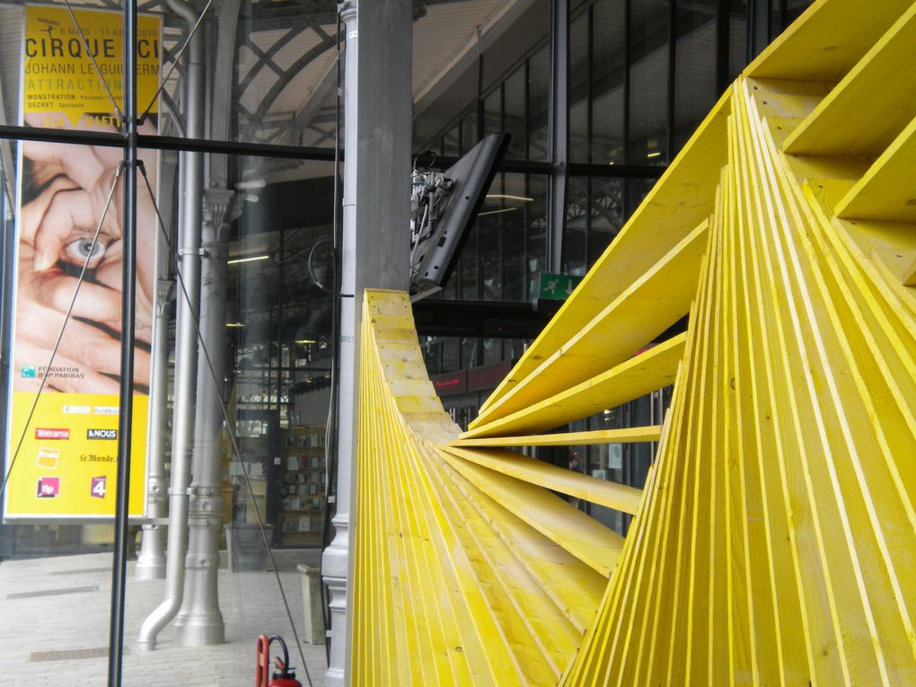 Des photos du parc, de la Grande halle, des jardins... La Villette est un endroit plein de beauté et de charme, un bol d'air dans Paris.