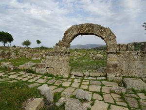 Ruines Romaines et Sites historiques en Algérie - الآثار الرومانية والمواقع التاريخية في الجزائر