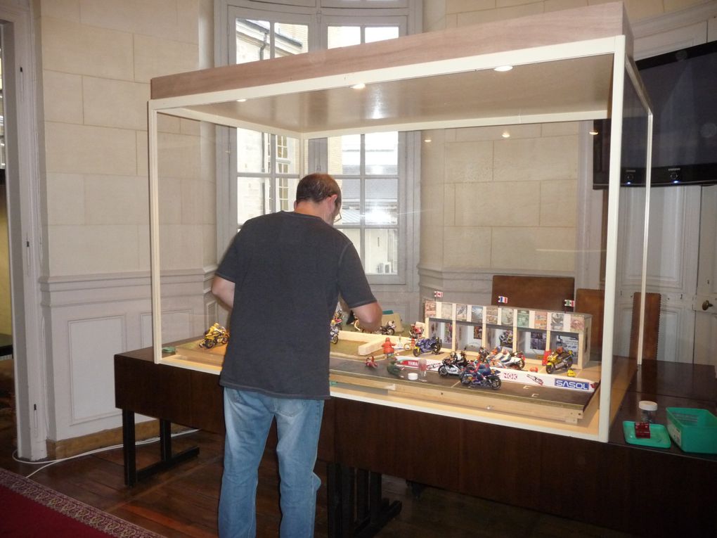 "Travail d'Artistes"
Maquettes et dioramas d'exception
Hôtel de Ville, du 1er au 31 décembre, du lundi au vendredi de 9h à 19h et les samedis et dimanches de 14h à 19h.

http://www.noelsdechampagne.com/pages/chalons.html