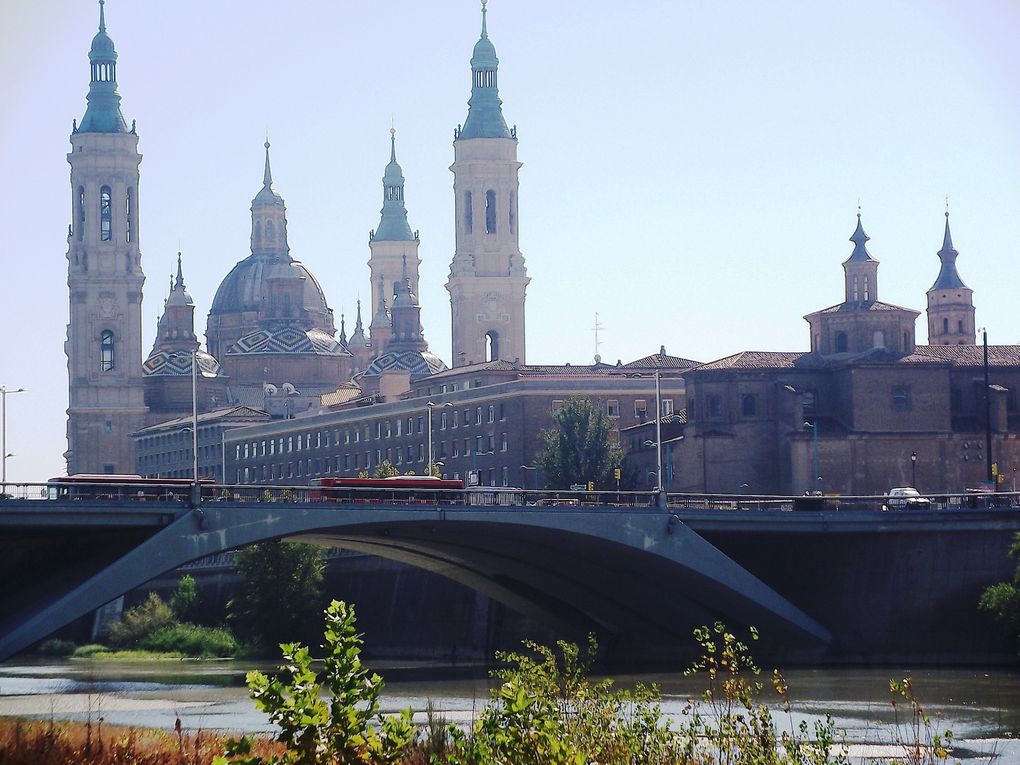 Album - Puentes-de-Piedra-y-de-Santiago--Zaragoza-