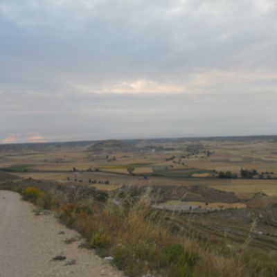 15 et 16 eme Etapes Le long ..tres long plateau de LA MESETA