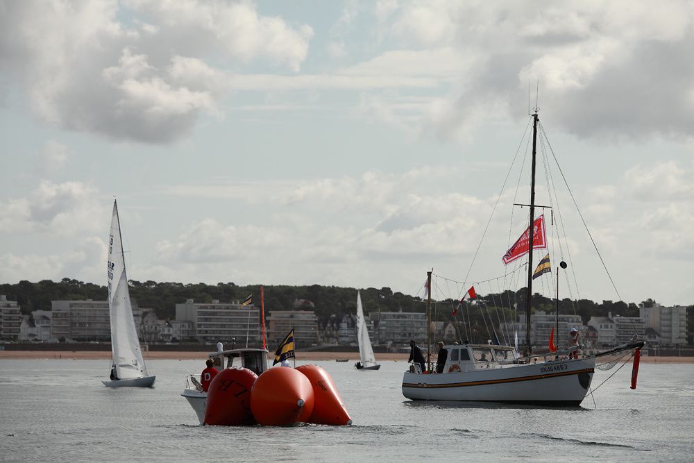 Photos du derby dragon de la baule - yacth club de la baule - les voiles de légende 2011