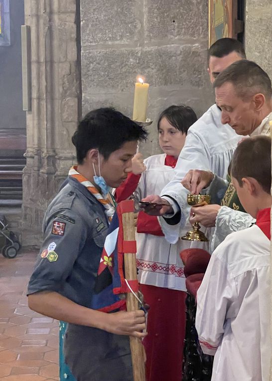 Messe du Dimanche 04/07/2021 - 1ère Communion de Sybille SALSON, Nolan TAYAR, d’Adrien DELOCHE et célébration du 27ème anniversaire d’ordination sacerdotale de notre Curé, l'Abbé Pierre FRIESS.