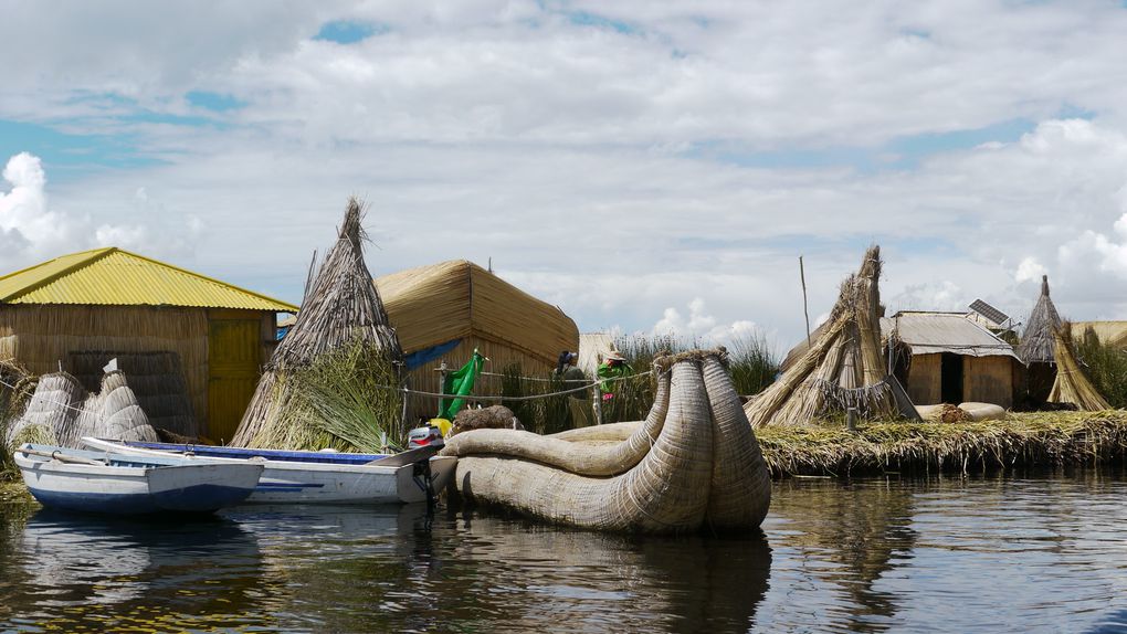 Voici diverses facettes du Lac TITICACA, côté bolivien et péruvien à 3800 M le plus haut de la planète.