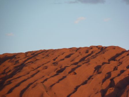 Impressionnant monolithe du centre de l'australie