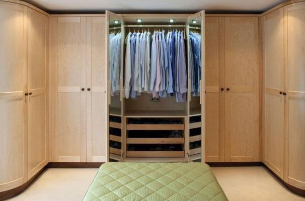 Buy standard quality bespoke wardrobes in London