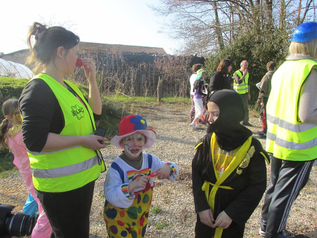 Petite ballade dans le bourg d'Aubusson avec un soleil magnifique, des enfants heureux et des adultes "épanouis" !!!...