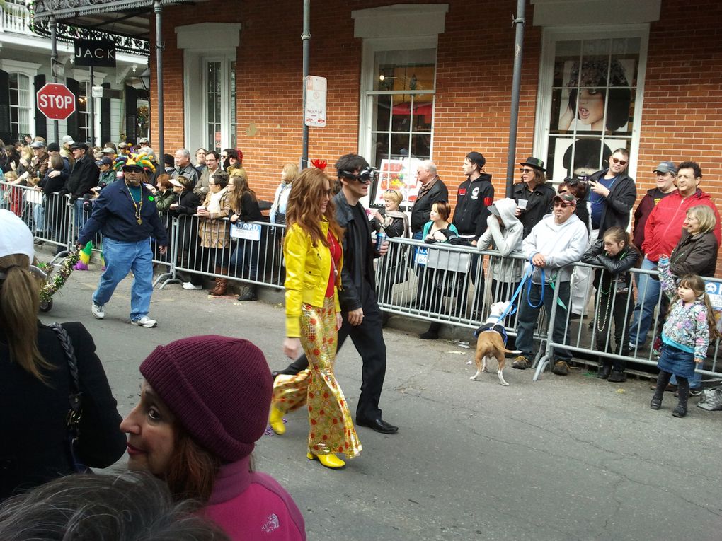 Première parade de notre premier carnaval.