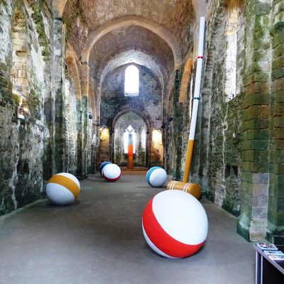 Jeu de croquet géant au château d'Olonne