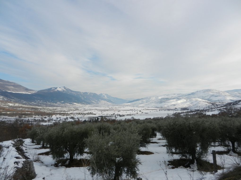 Qualche foto del paese e dei paesaggi
Quelque foto du village et des paysages