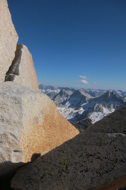 sortie escalade avec clement. peche a la 
truite en prime :)

big bear spire est au nord ouest de bishop.