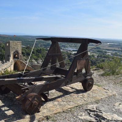 La Forteresse De Mornas (Vaucluse 84550)