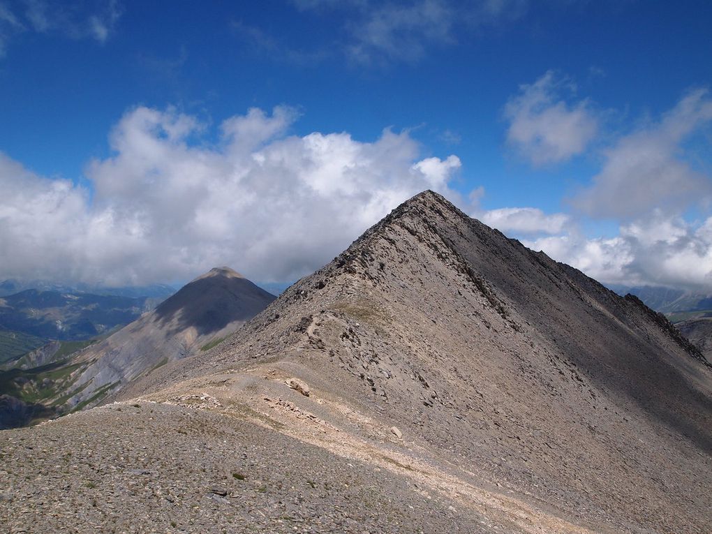 Le pic du Mas de la Grave au mois de juillet