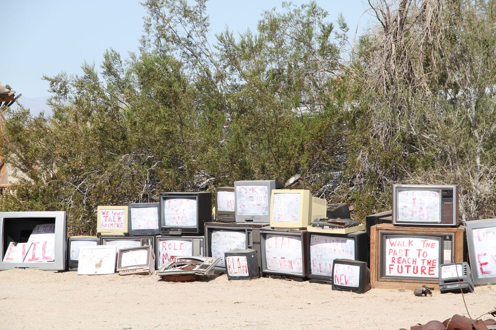 Album - AE. USA - Slab City