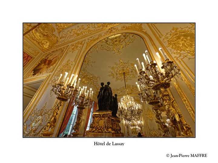 L'hôtel de Lassey et le Palais Bourbon où réside à Paris l'Assemblée nationale sont ouverts, tous les ans, au public à l'occasion des journées du Patrimoine. Profitons de cette occasion pour en admirer toutes leurs richesses.