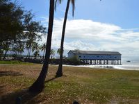 Port Douglas, ses plages, son église, son marché, ses fruits de mer...