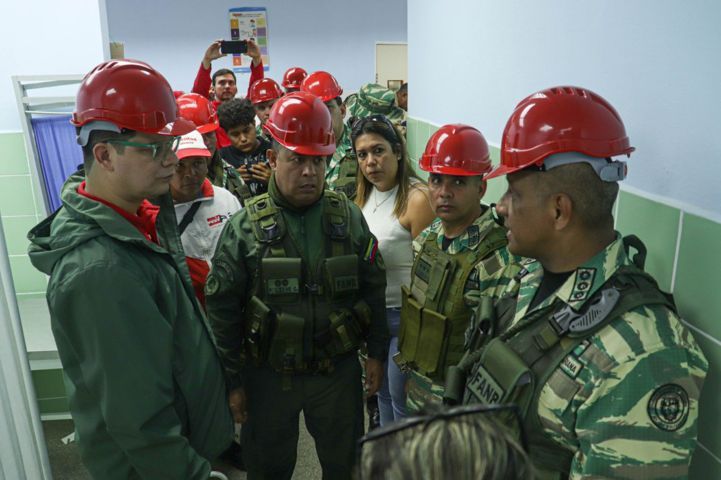 Alcalde Fuenmayor y Bricomiles supervisaron avances de la rehabilitación del CDI en comunidad El Socorro en Valencia