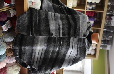 veste style poncho en laine aztéca de katia