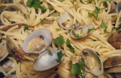 Spaghetti alle vongole (palourdes)