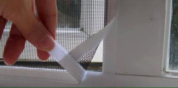 Comment installer une moustiquaire anti-mouches à sa fenêtre sans outil?