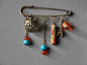 Broche en tissu japonais et bronze