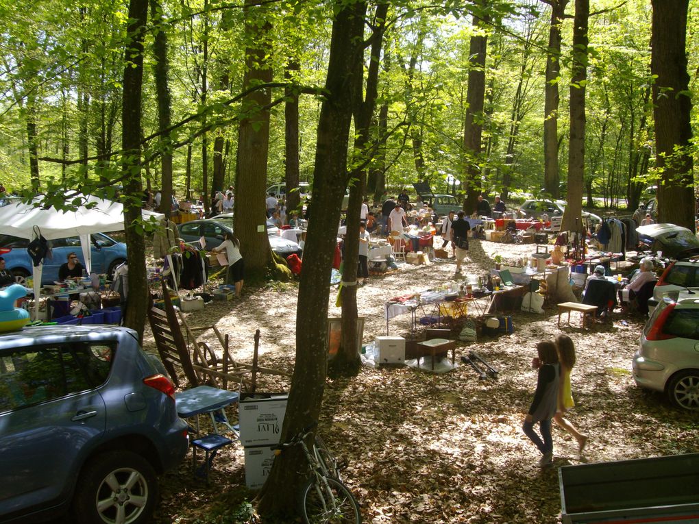 Album - Fete du muguet 2011 / Vide grenier