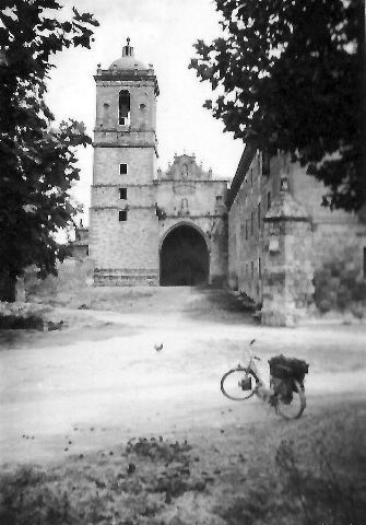 Photos des premières étapes, depuis Bourdax jusqu'à Léon. Passages à Jaca, Puente la Reina, Irache, Burgos, .....